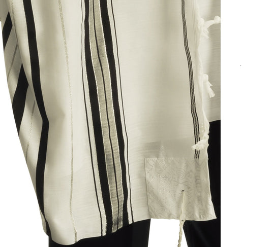 The Meaning of the Tzitzit and the Unique Knotting of the Jewish Tallit