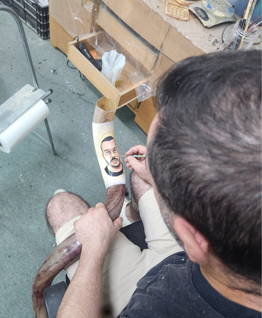 Custom Kudu Shofar with Your Portrait – Hand-Painted Judaica Art Gift